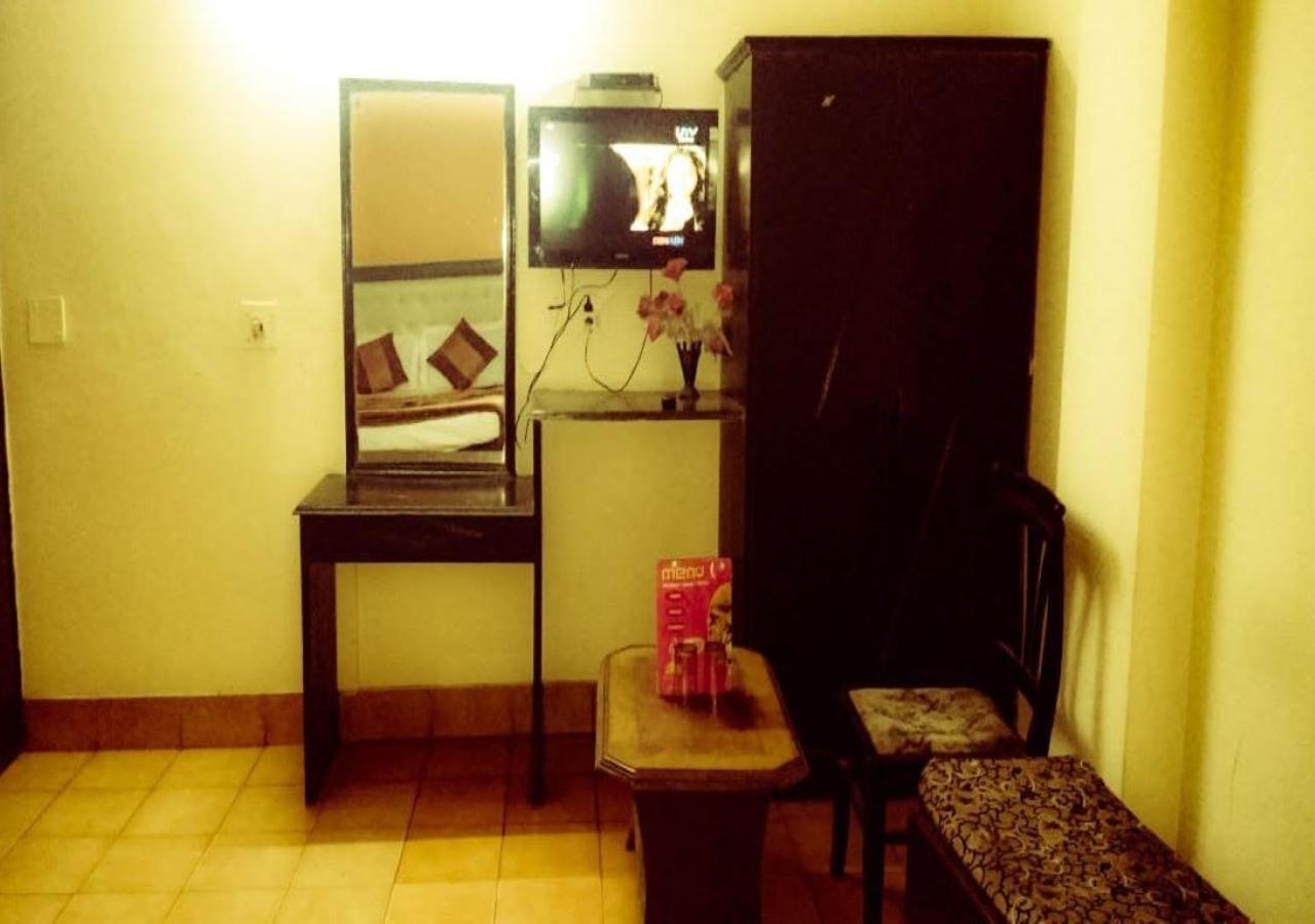 Hotel International Neelam Near New Delhi Railway Station Нью-Дели Экстерьер фото
