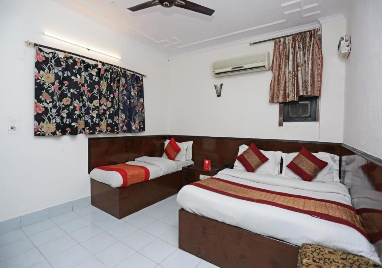 Hotel International Neelam Near New Delhi Railway Station Нью-Дели Экстерьер фото